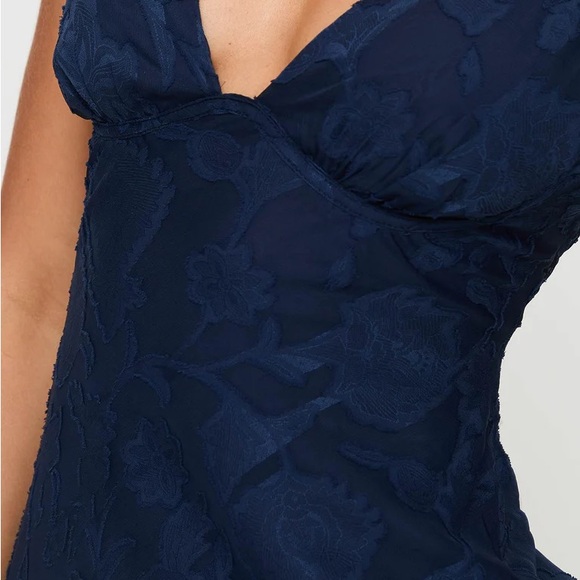 Princess Polly CYRENE MAXI DRESS NAVY - Picture 6 of 12